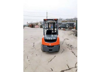 Toyota 3T Forklift 8FD30 for sale