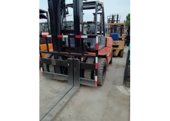 Toyota 7T Forklift  FD70 for sale