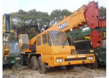 Kato 35T truck crane NK350E